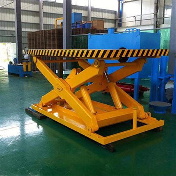 移动剪叉式升降机(移动剪叉式升降机摇摆幅度是多少)