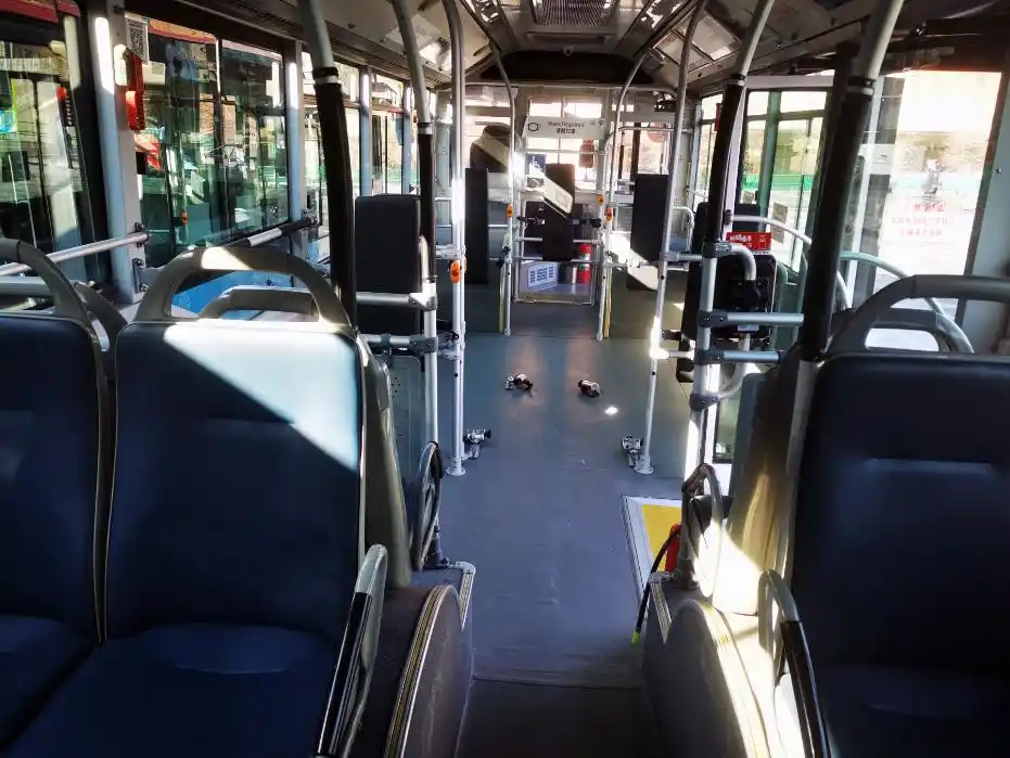 汽车残疾人轮椅升降机_福祉车-残疾人轮椅_福祉车-残疾人坐乘