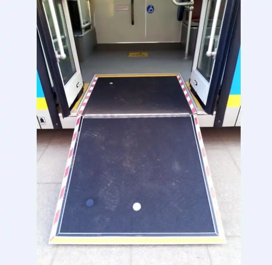 福祉车-残疾人坐乘_汽车残疾人轮椅升降机_福祉车-残疾人轮椅