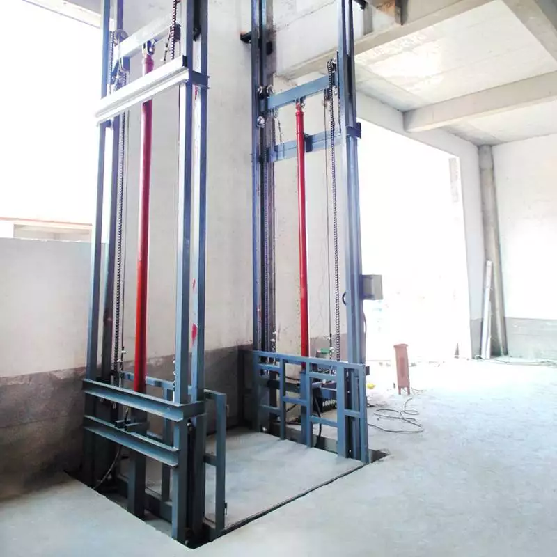 导轨式液压升降平台用于货物升降_导轨式升降货梯厂家价格_8米2.5吨导轨式液压升降平台 链条式电动升降货梯